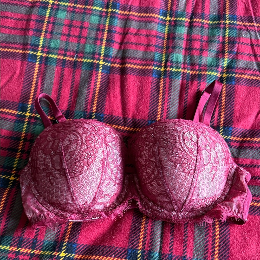 Victoria's Secret Lace Push-Up Bra - Deep Red